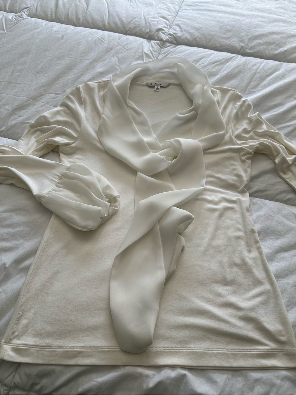 CAbi Bow-Neck and Puff Sleeves Long Sleeve Blouse size medium - Picture 11 of 17